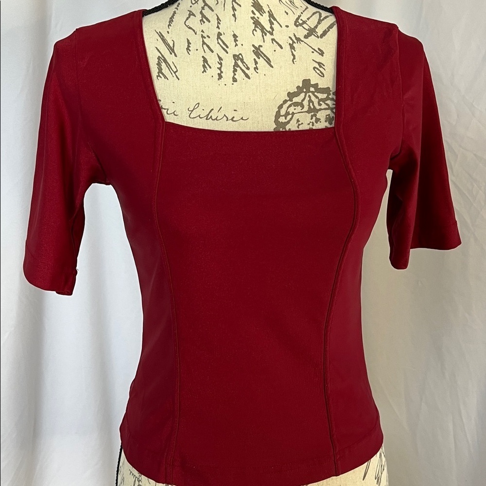 Spandex square neckline t shirt cranberry red size small